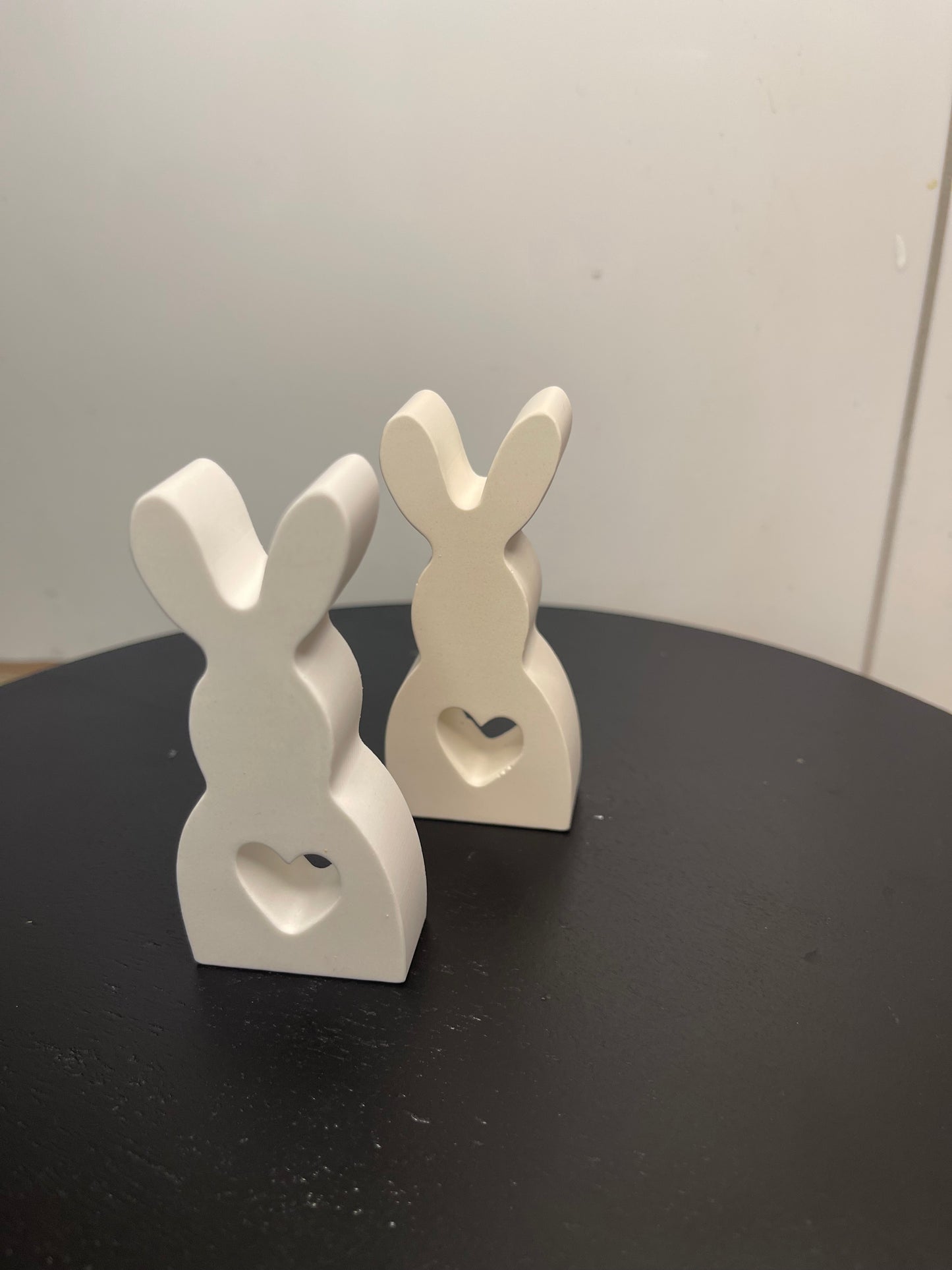 Osterhase, Gips Hase, Osterdekoration, handgefertigte Ostern Dekoration, Gips Hase kaufen, Ostern 2024, Ostergeschenk, Deko Hase aus Gips, Hase für Ostern, Hase Deko Gips, Osterdekoration Gips, Deko Hase Spülmaschinenfest, handgemachte Ostern Deko, Hase aus Gipsmischung