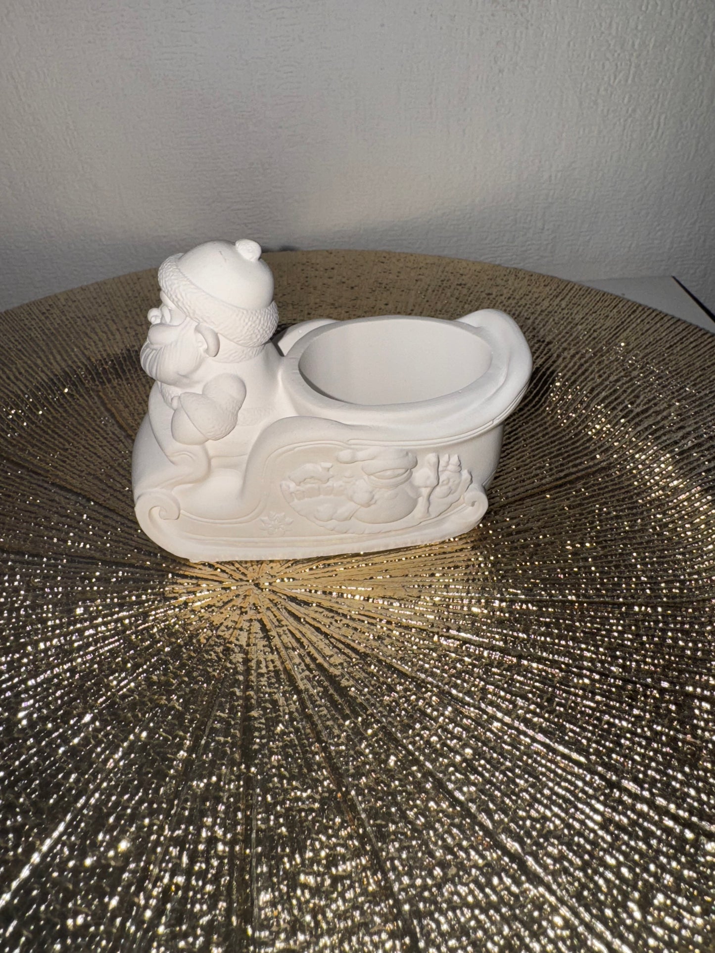 Weihnachtsmann mit Schale