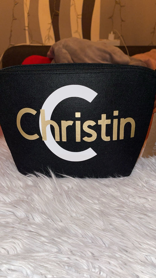 personalisierte Kosmetiktasche, Geschenkidee für Frauen, individuelle Gravur, personalisierte Geschenke, Kosmetiktasche Damen, Kosmetiktasche Herren, Weihnachtsgeschenk Kollegen, Ostergeschenk Ideen, Geschenk für sie, nachhaltige Kosmetiktasche, stilvolle Kosmetiktasche, handgemachte Kosmetiktasche, kosmetik Organizer, Geschenk für Männer, Reise-Kosmetiktasche.