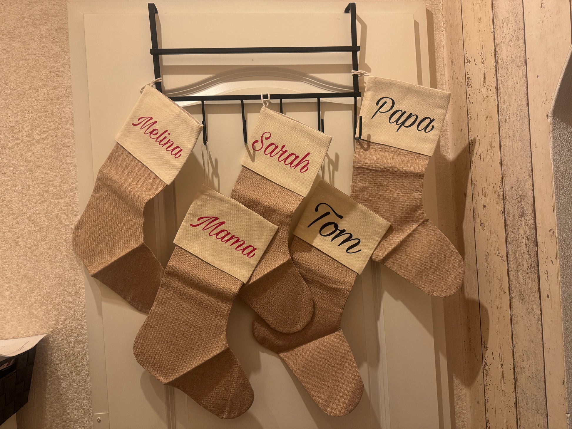  Weihnachtsstiefel, Nikolausstiefel, Weihnachtsstrumpf, Nikolaussocke, nachhaltige Weihnachtsdeko, personalisierte Weihnachtsgeschenke, Weihnachtsdekoration, Weihnachten Geschenkideen, festliche Dekoration, nachhaltige Nikolausstiefel, wiederverwendbare Weihnachtsstiefel, umweltfreundliche Weihnachtsartikel, Weihnachtsstiefel kaufen, Weihnachtsstrumpf online bestellen, festliche Weihnachtsstrümpfe
